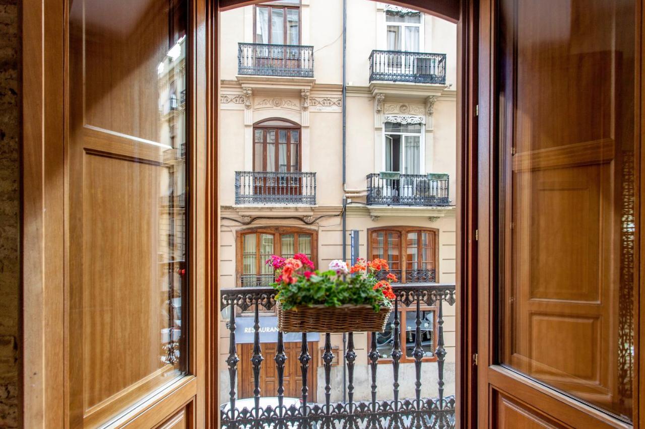 ולנסיה Luxurious & Alluring Home In Historic Town מראה חיצוני תמונה