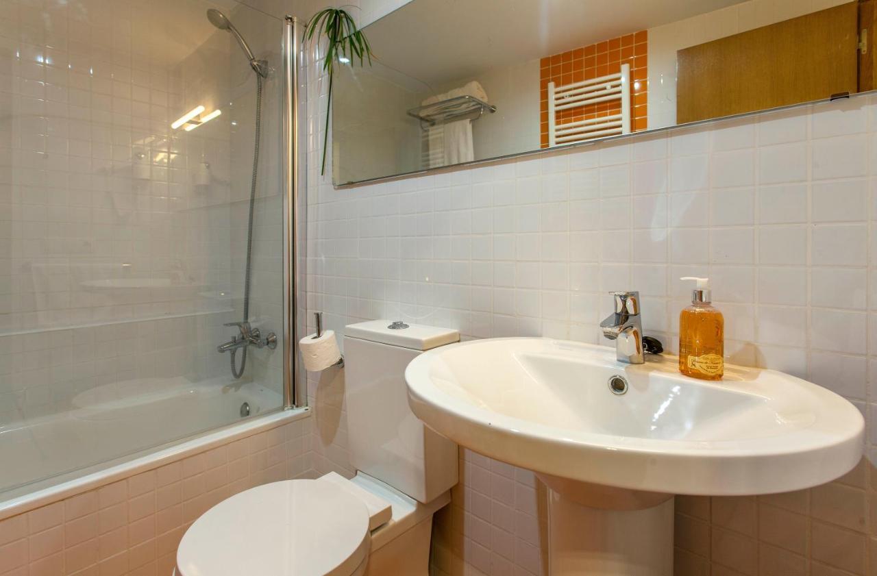 ולנסיה Luxurious & Alluring Home In Historic Town מראה חיצוני תמונה