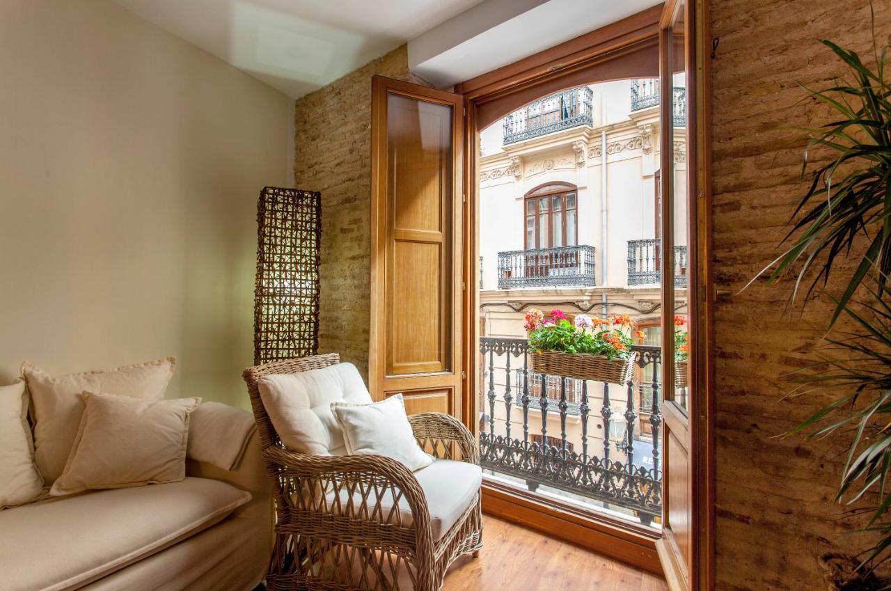 ולנסיה Luxurious & Alluring Home In Historic Town מראה חיצוני תמונה