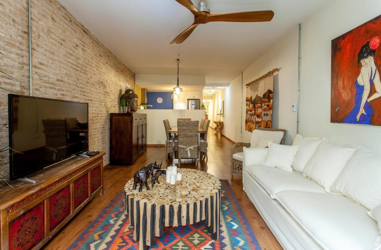 ולנסיה Luxurious & Alluring Home In Historic Town מראה חיצוני תמונה